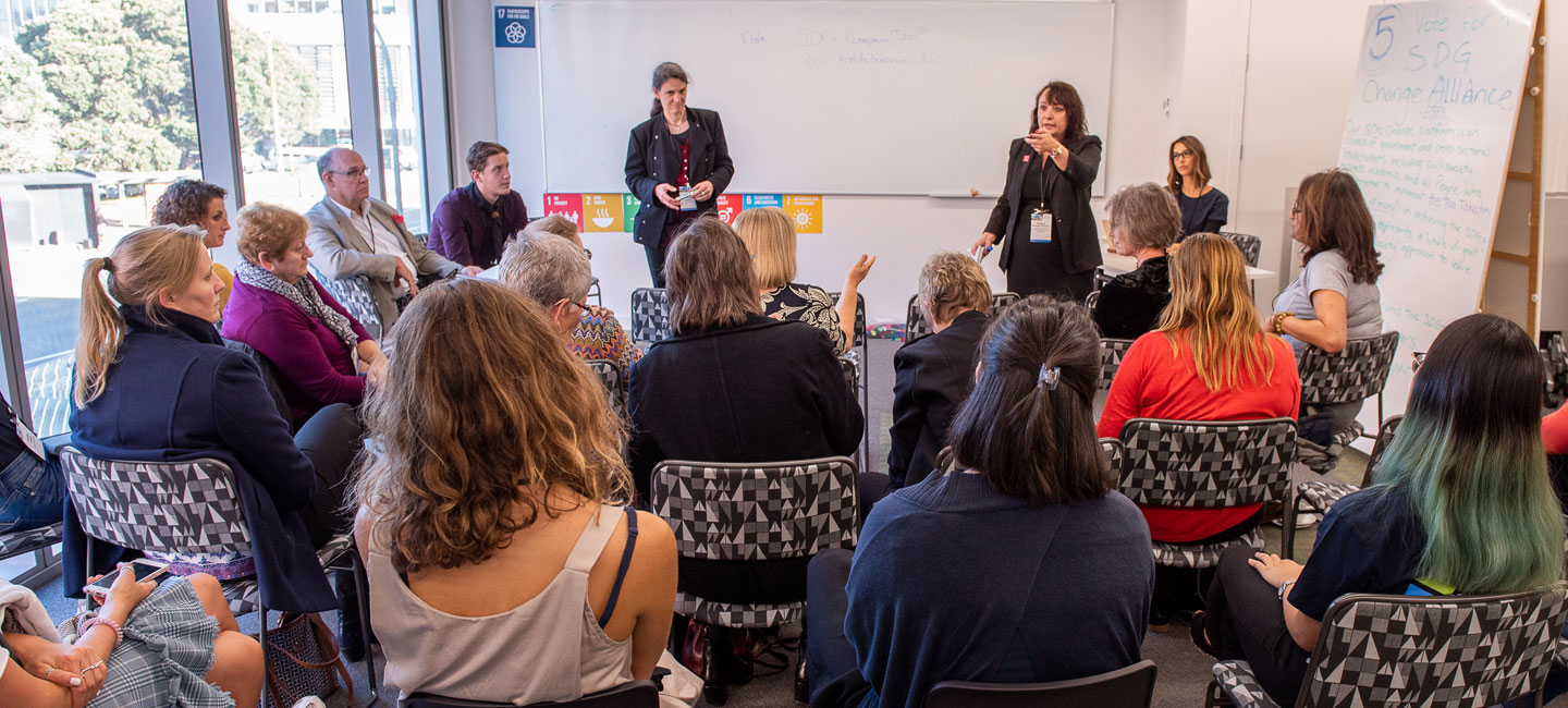 Barbara Bedeschi-Lewando, UNA NZ National Council facilitating an action station at the 2018 SDG Summit Photo @Vicotria University of Wellington.